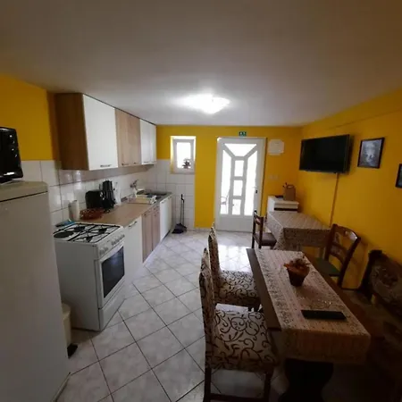 Apartment Matusan Rab *