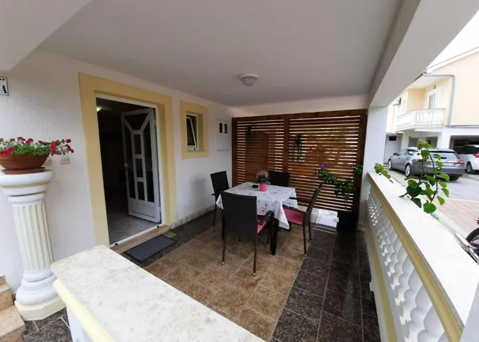 公寓 Matusan Rab *